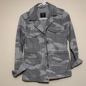 Abercrombie & Fitch Gray Camouflage Jacket